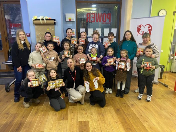 Zdjecie 9_Swiateczne zajecia artystyczne w CPR w Odessie